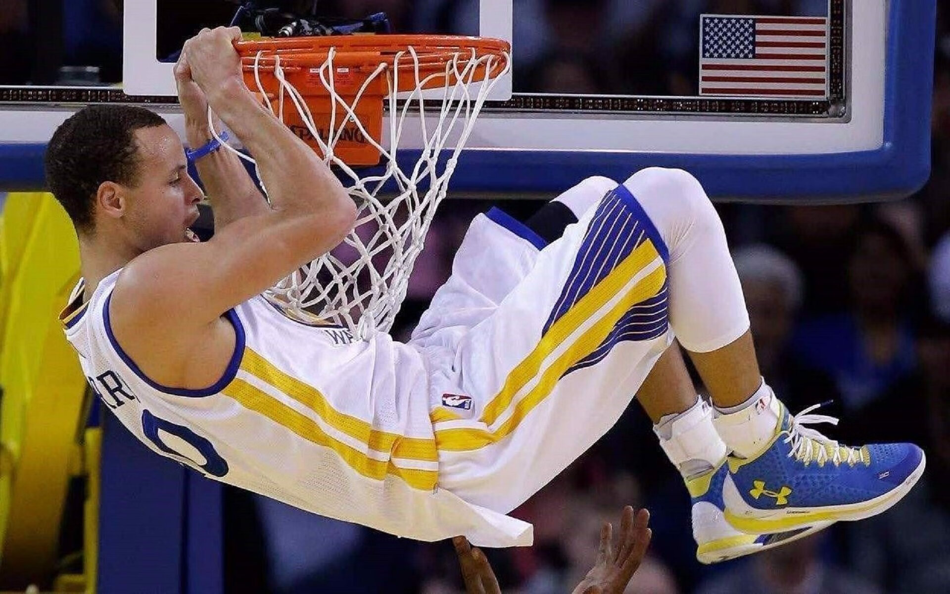 开云官方-VAR再成焦点，武磊对阵马竞争议点球，西甲裁判公信力遭拷问，VAR争议再起，武磊对阵马竞点球引热议，西甲裁判公信力遭拷问